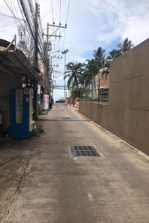 Oyo 1141 Ban Dao Hotel Bãi biển Jomtien Ngoại thất bức ảnh