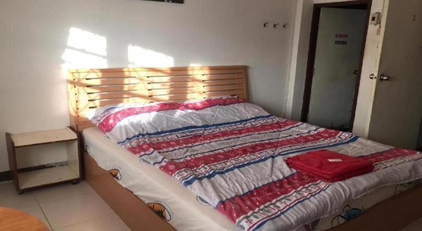 Oyo 1141 Ban Dao Hotel Bãi biển Jomtien Ngoại thất bức ảnh